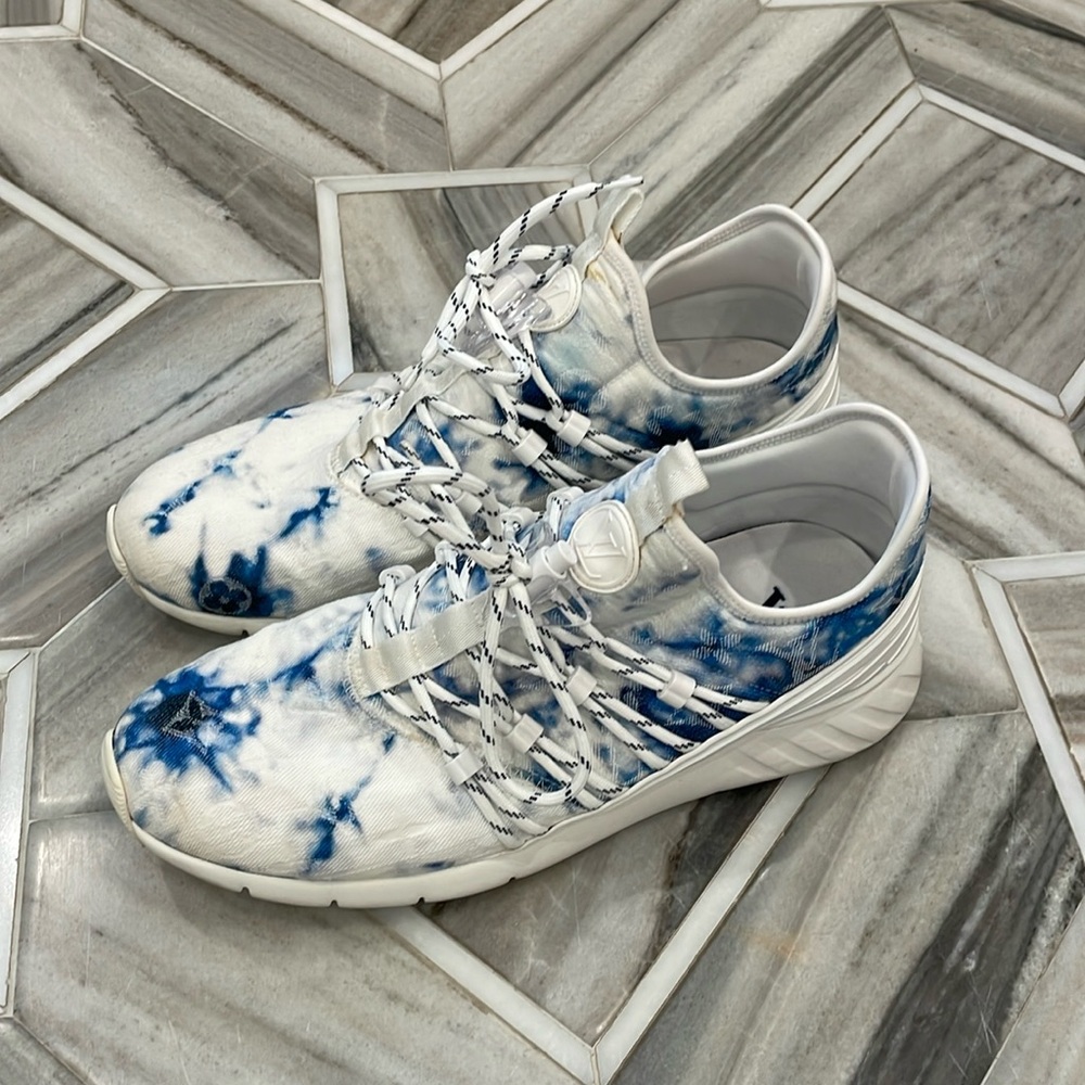 Louis Vuitton ‘21 Fastlane monogram tie dye men’s sneakers